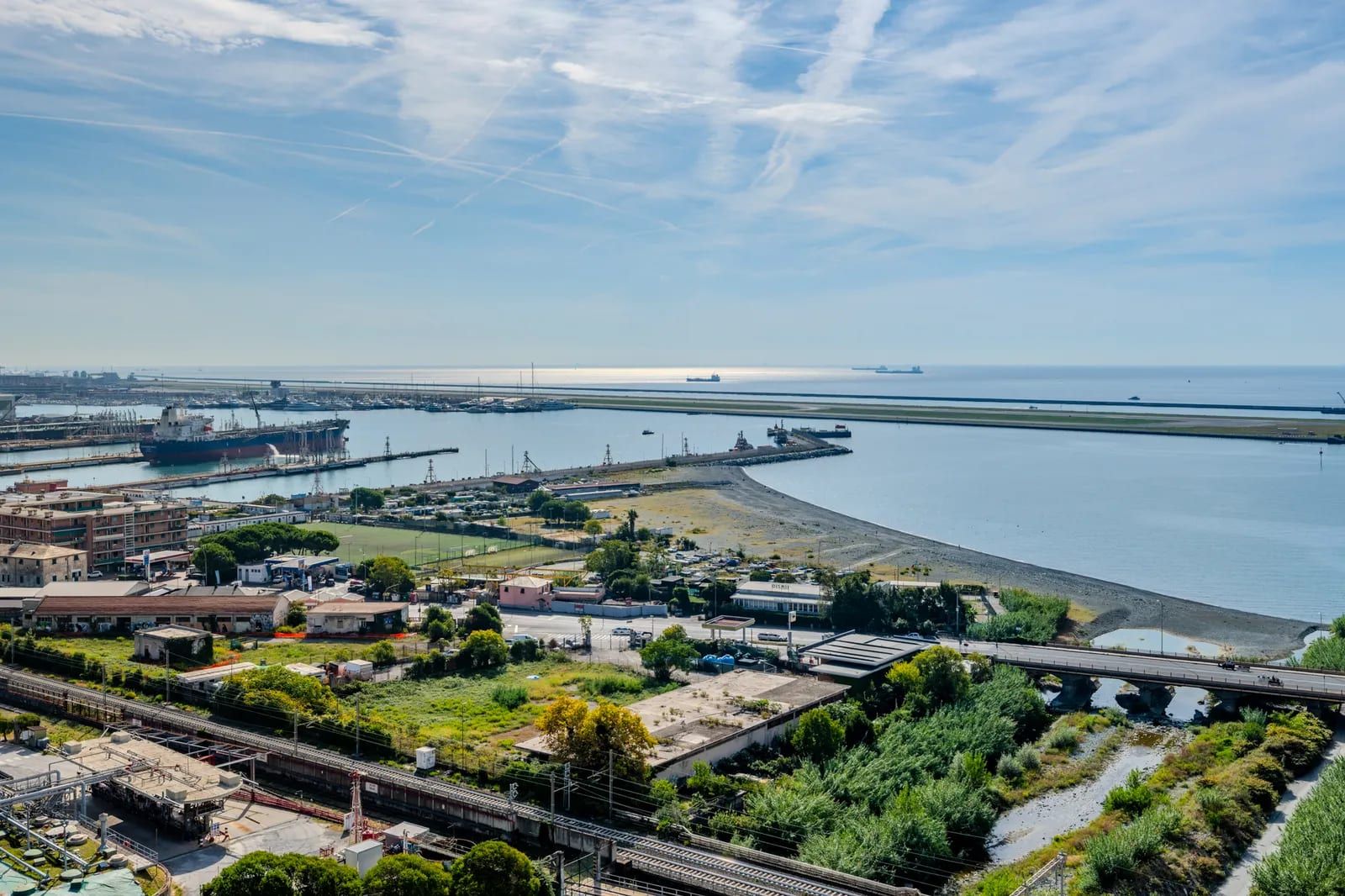 Via Piandilucco 7, Genova — vista sul mare e sul porto di Pegli dal terrazzo