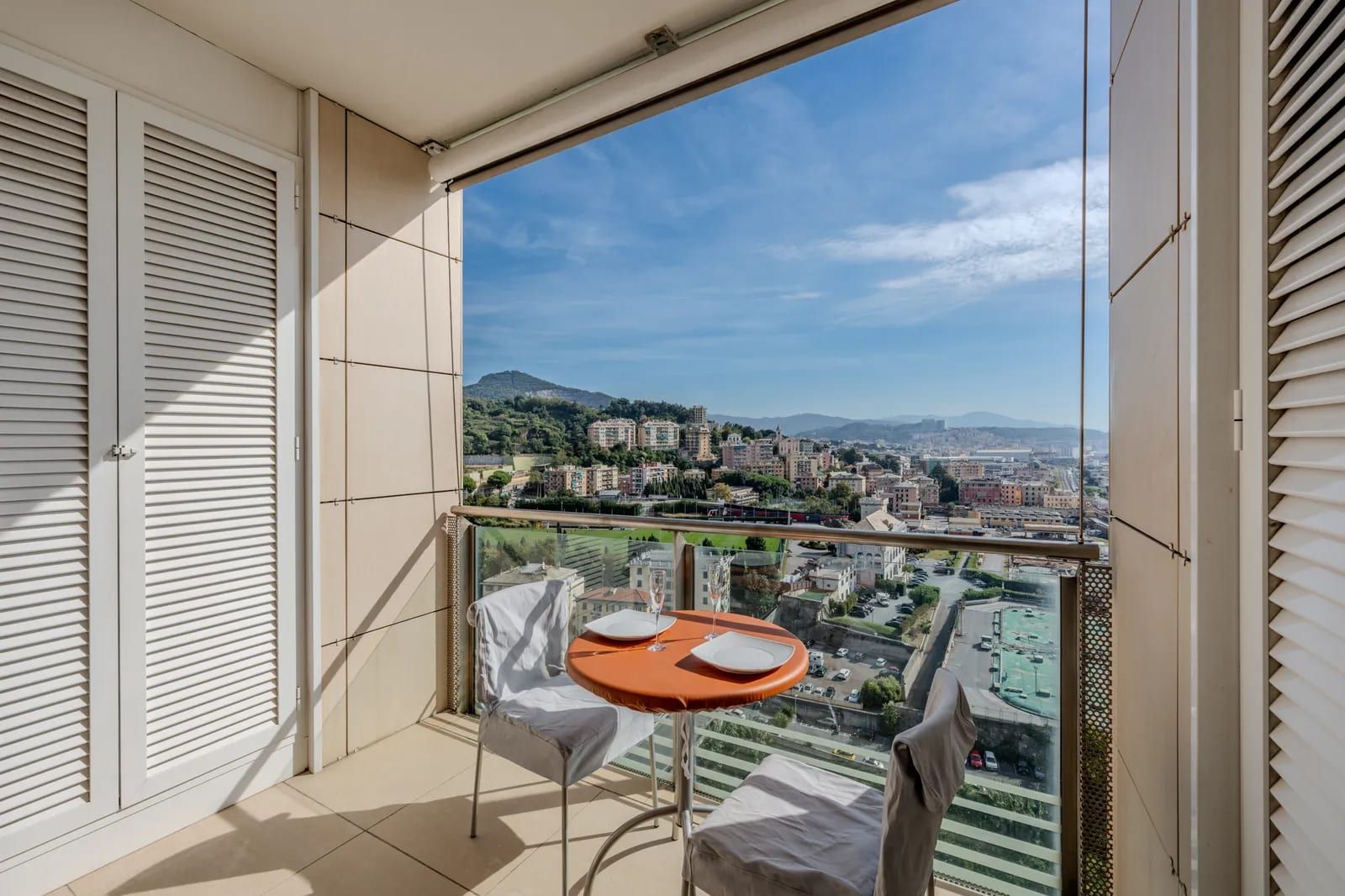 Via Piandilucco 7, Genova — terrazzo con vista sulla città