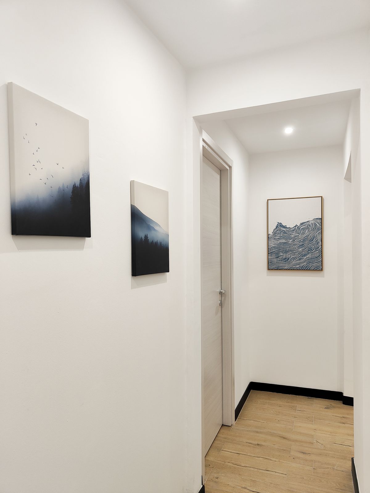 Ingresso con corridoio – appartamento uso foresteria B a Sampierdarena, Genova